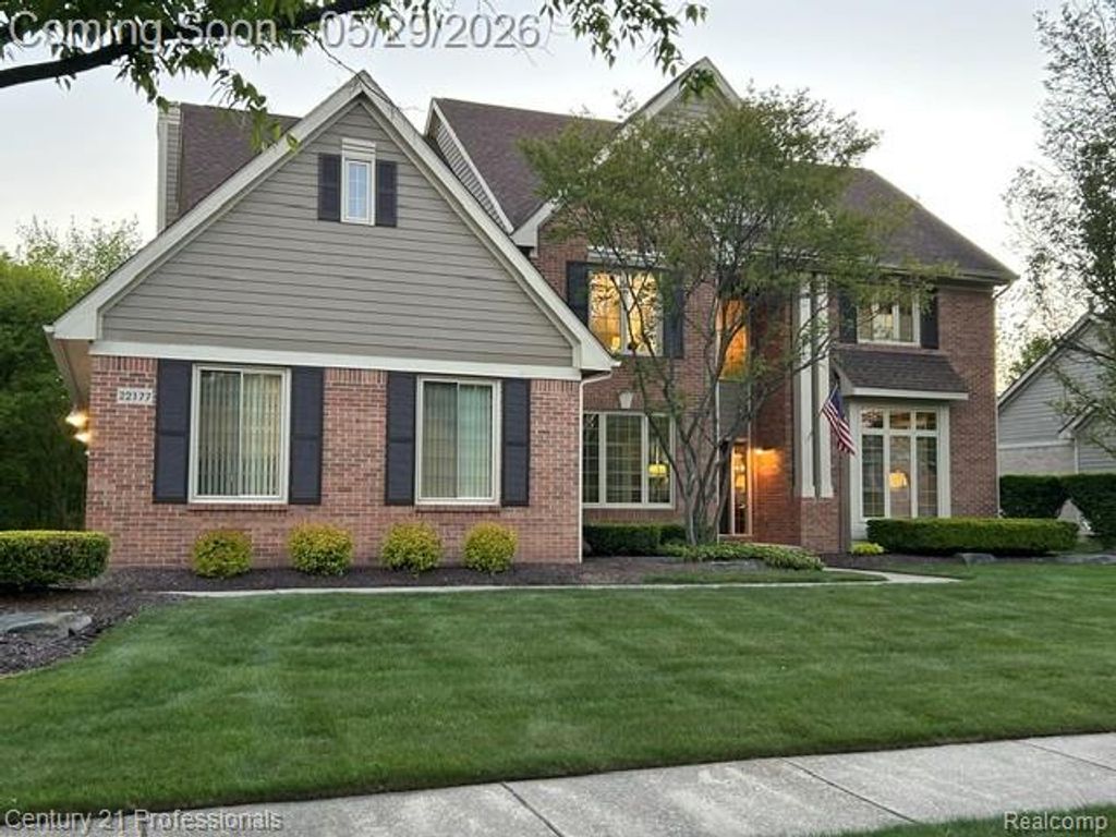 22177 Hazelton Court, Novi, MI 48374