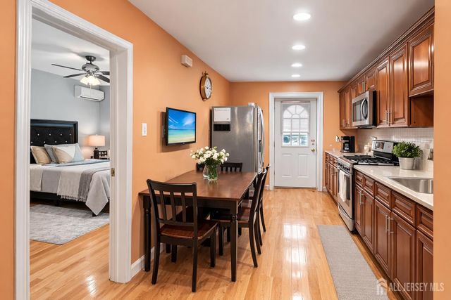 20 CONCORD Street, Jersey City, NJ 07306