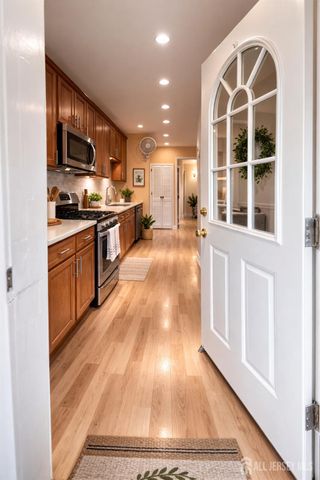 20 CONCORD Street, Jersey City, NJ 07306