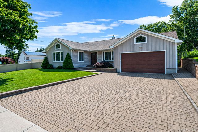 158 Saint Nicholas Avenue, Smithtown, NY 11787