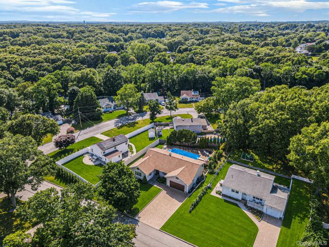 158 Saint Nicholas Avenue, Smithtown, NY 11787