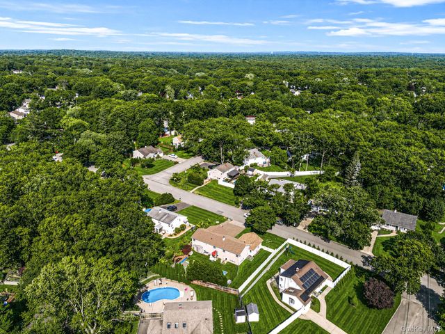 158 Saint Nicholas Avenue, Smithtown, NY 11787