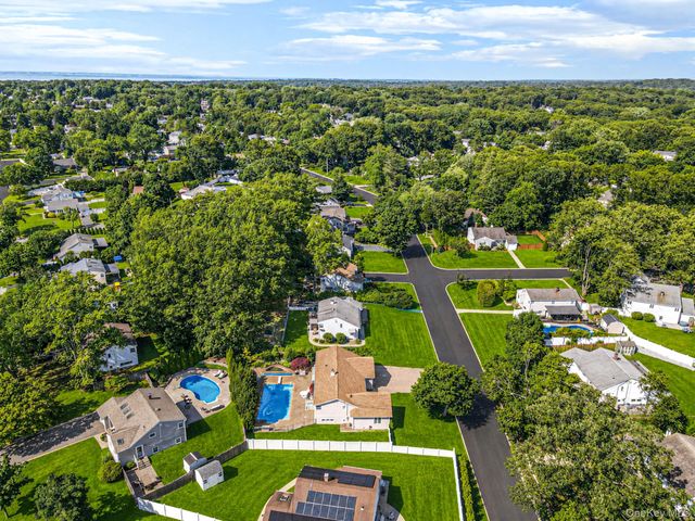 158 Saint Nicholas Avenue, Smithtown, NY 11787