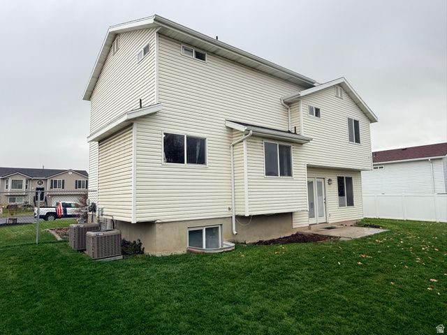 2642 W 1500 N, Clinton, UT 84015