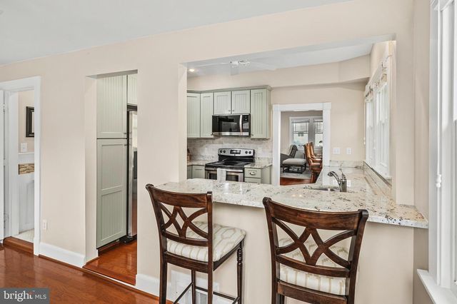 208 EDGEWATER DR, Edgewater, MD 21037