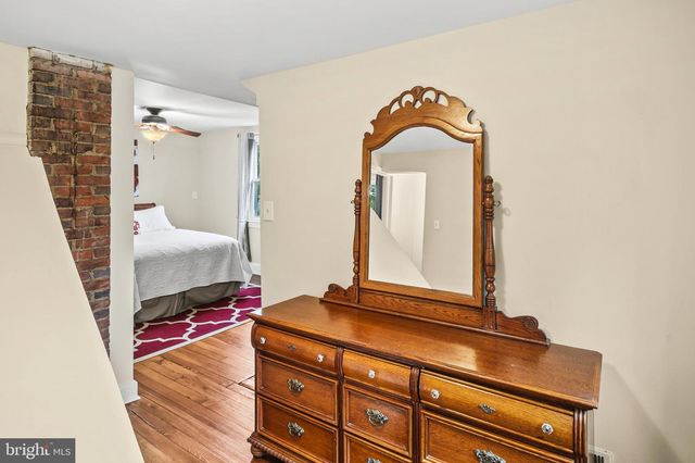 208 EDGEWATER DR, Edgewater, MD 21037