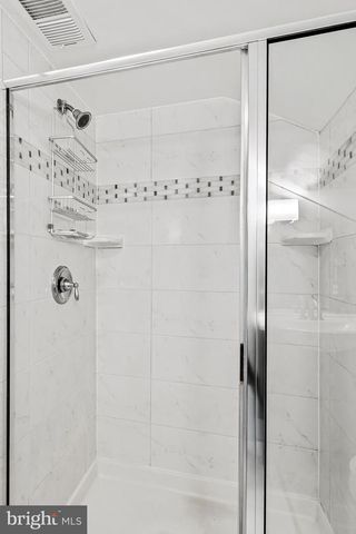 208 EDGEWATER DR, Edgewater, MD 21037