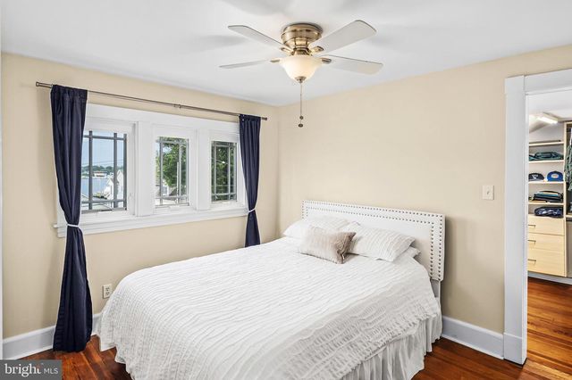 208 EDGEWATER DR, Edgewater, MD 21037