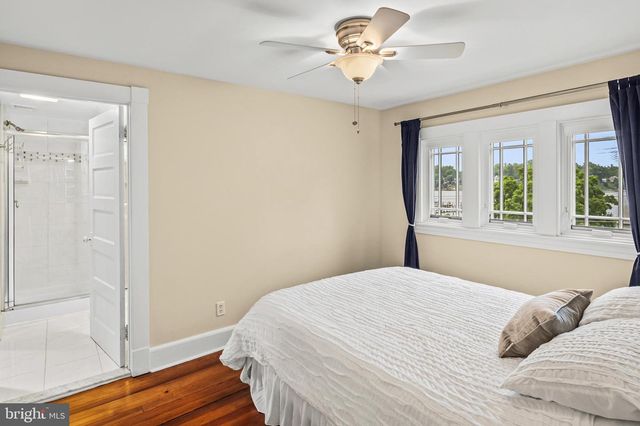 208 EDGEWATER DR, Edgewater, MD 21037