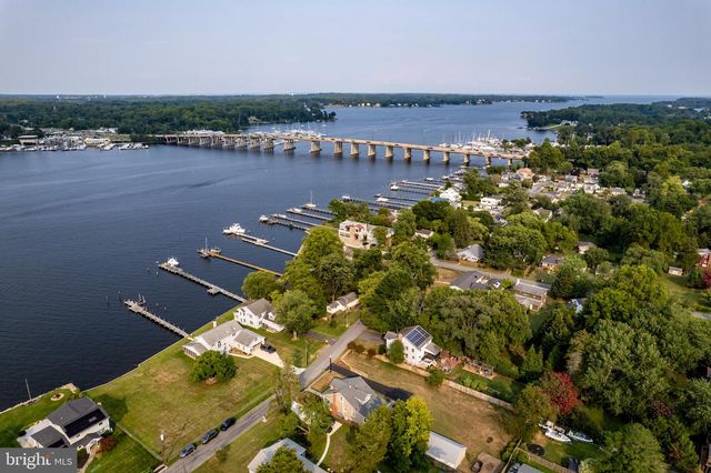 208 EDGEWATER DR, Edgewater, MD 21037