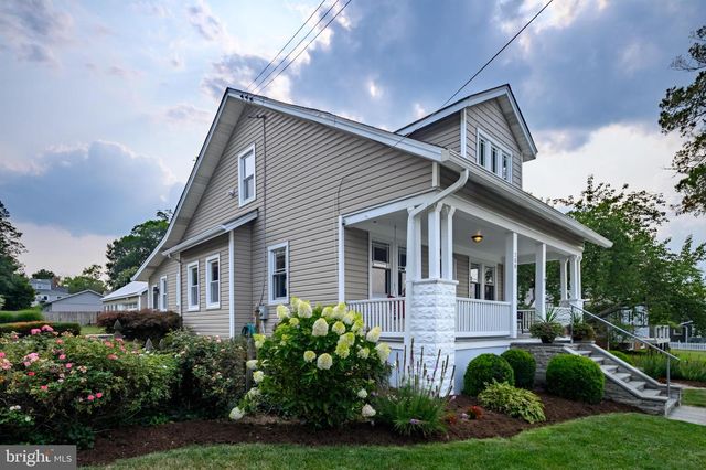 208 EDGEWATER DR, Edgewater, MD 21037