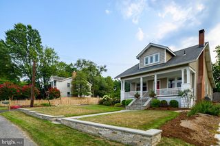 208 EDGEWATER DR, Edgewater, MD 21037