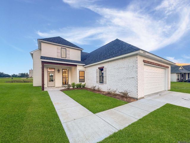 39551 Hernando De Soto Dr, Darrow, LA 70725