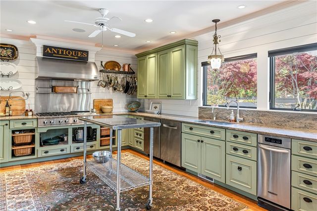77 Janice Road, Warwick, RI 02886