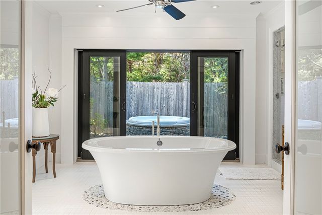 77 Janice Road, Warwick, RI 02886