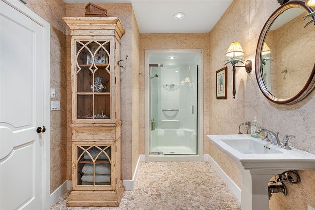 77 Janice Road, Warwick, RI 02886