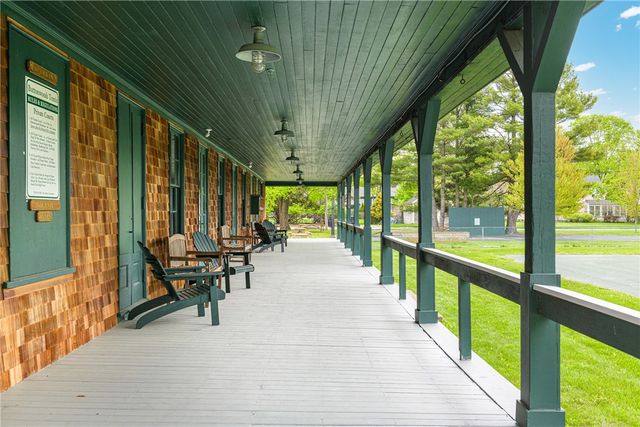 77 Janice Road, Warwick, RI 02886