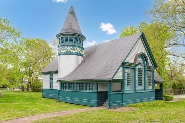 77 Janice Road, Warwick, RI 02886