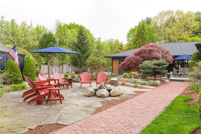 77 Janice Road, Warwick, RI 02886