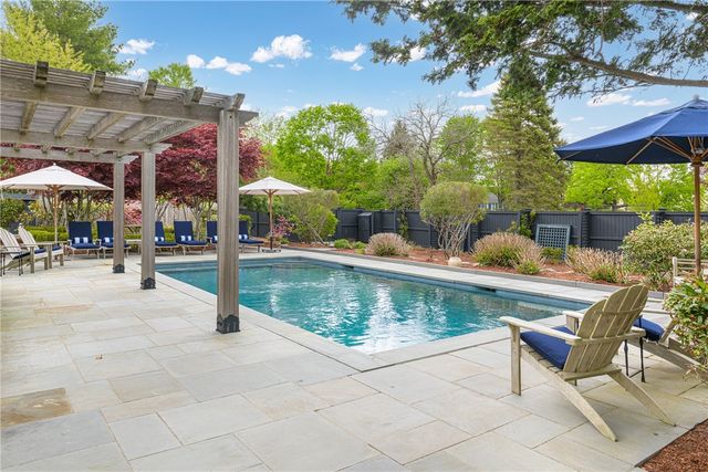 77 Janice Road, Warwick, RI 02886