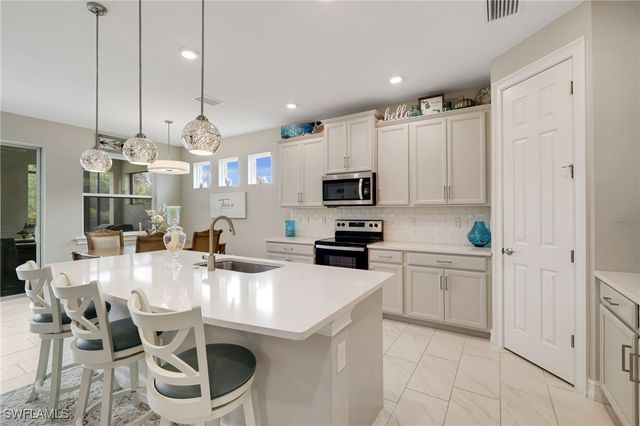 16530 Seagate PL, Bonita Springs, FL 34135