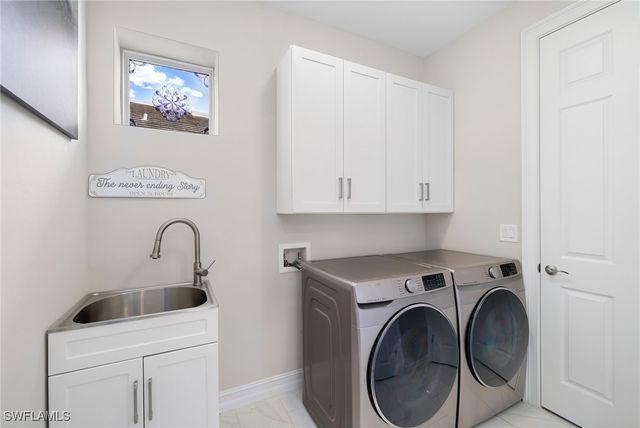 16530 Seagate PL, Bonita Springs, FL 34135