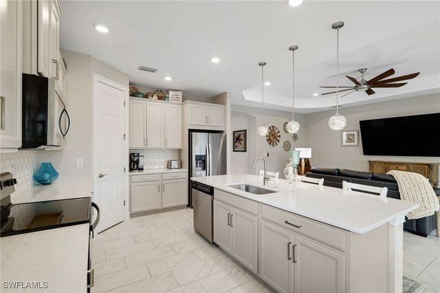 16530 Seagate PL, Bonita Springs, FL 34135