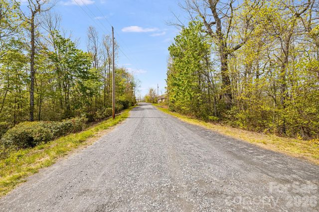 Lot 27 Trails End Road 27, Spruce Pine, NC 28714