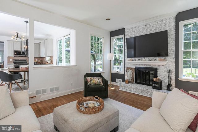 68 FIELDSTONE RD, Skillman, NJ 08558