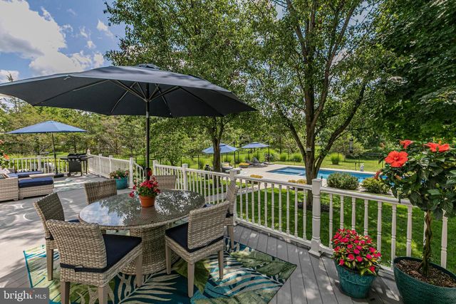 68 FIELDSTONE RD, Skillman, NJ 08558
