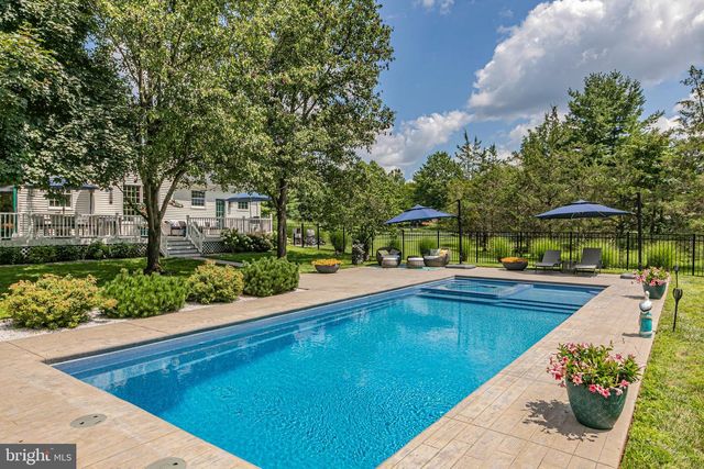 68 FIELDSTONE RD, Skillman, NJ 08558