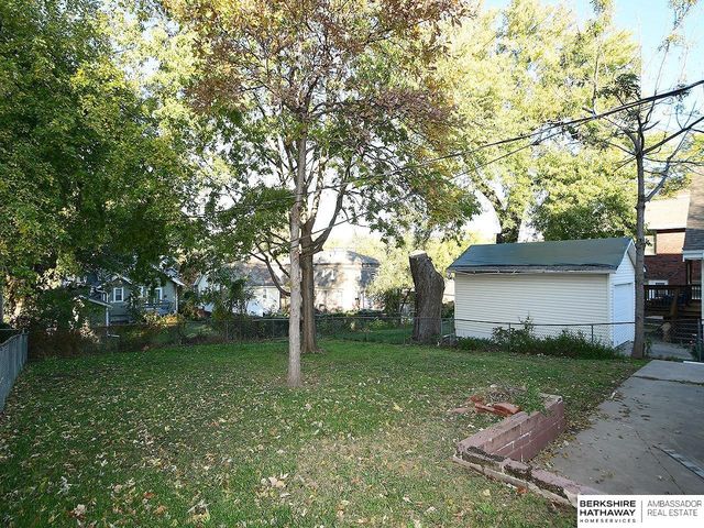 628 N 47 Street, Omaha, NE 68132