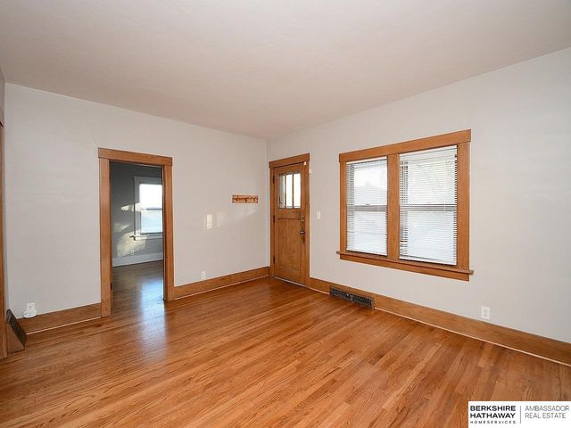 628 N 47 Street, Omaha, NE 68132