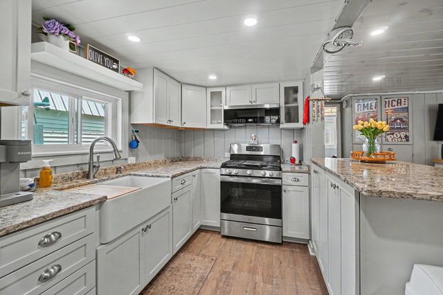 6736 Ridge Road, Hamilton Twp, MI 48625