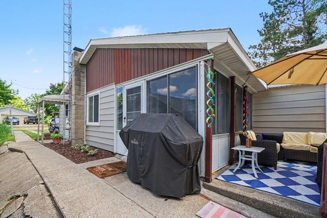 6736 Ridge Road, Hamilton Twp, MI 48625