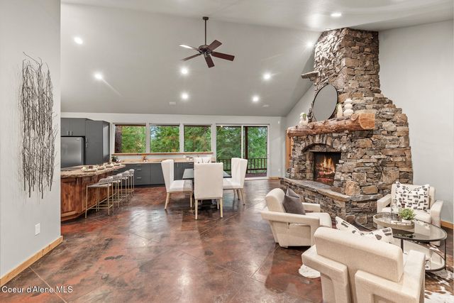 672 Hopkins RD, Sandpoint, ID 83864