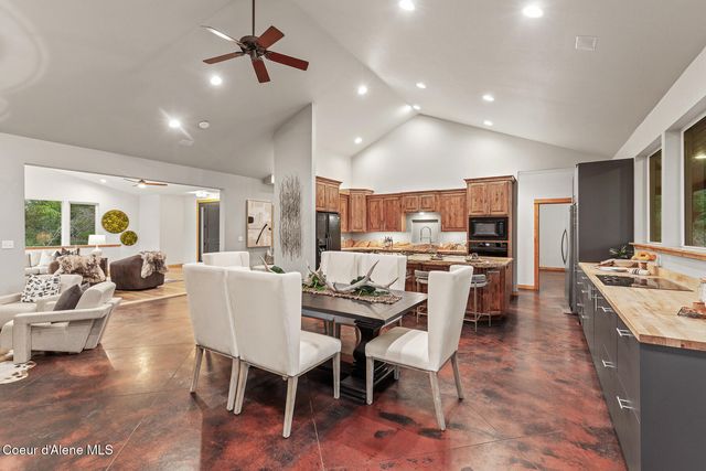 672 Hopkins RD, Sandpoint, ID 83864