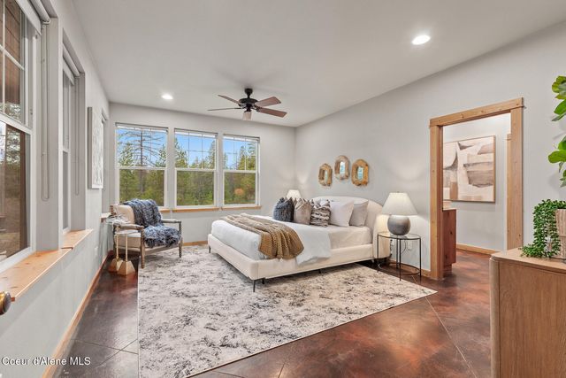 672 Hopkins RD, Sandpoint, ID 83864