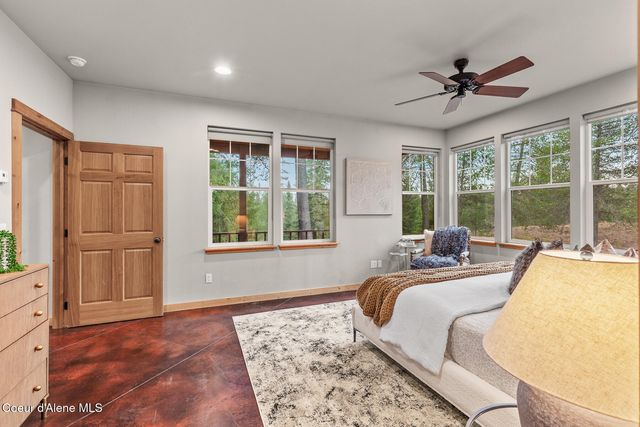 672 Hopkins RD, Sandpoint, ID 83864