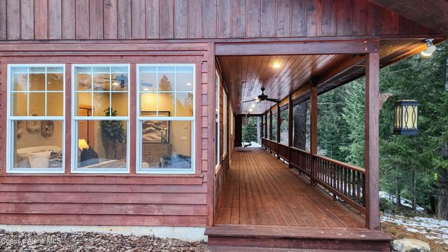 672 Hopkins RD, Sandpoint, ID 83864