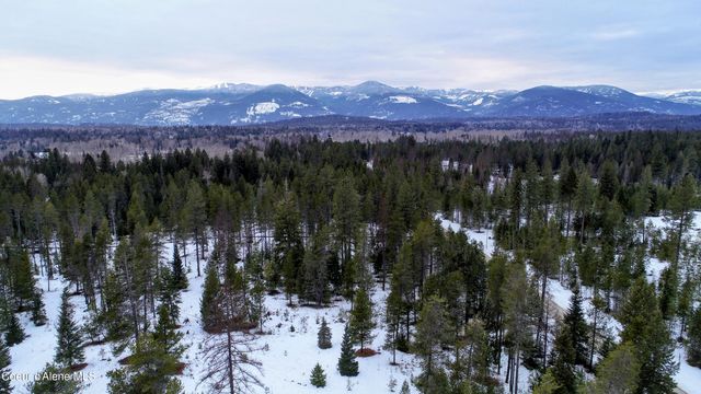 672 Hopkins RD, Sandpoint, ID 83864