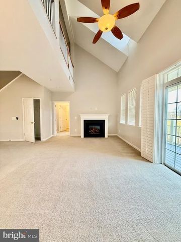 13960 GREENDALE DR, Woodbridge, VA 22191