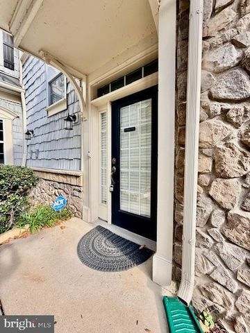 13960 GREENDALE DR, Woodbridge, VA 22191