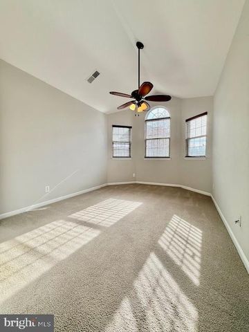 13960 GREENDALE DR, Woodbridge, VA 22191