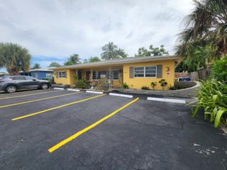 2032 NE 26th St 1, Wilton Manors, FL 33305
