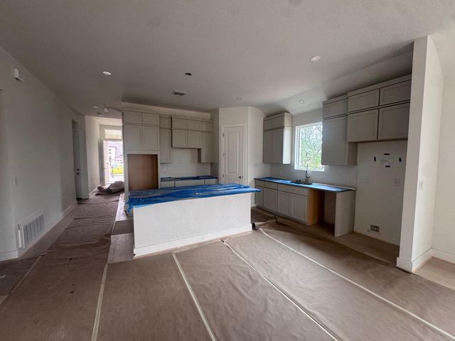 135 Comfort DR, Buda, TX 78610