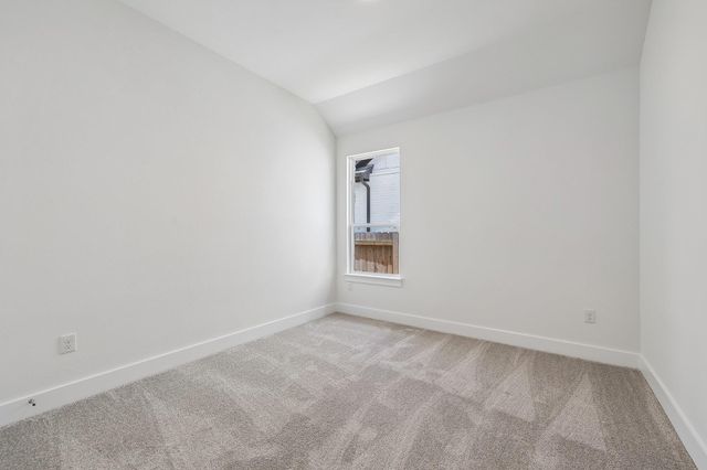 135 Comfort DR, Buda, TX 78610