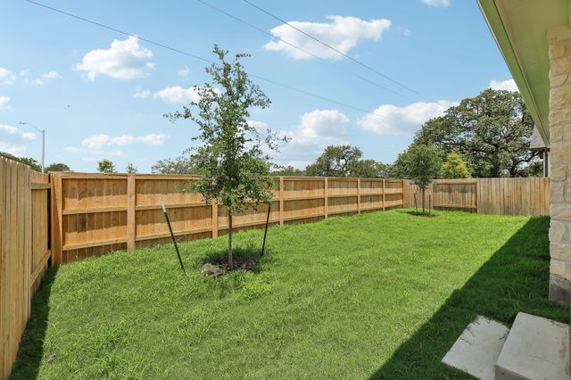 135 Comfort DR, Buda, TX 78610