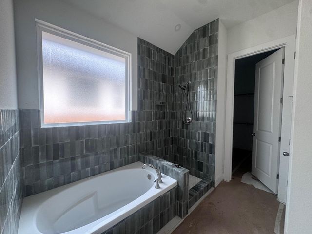135 Comfort DR, Buda, TX 78610