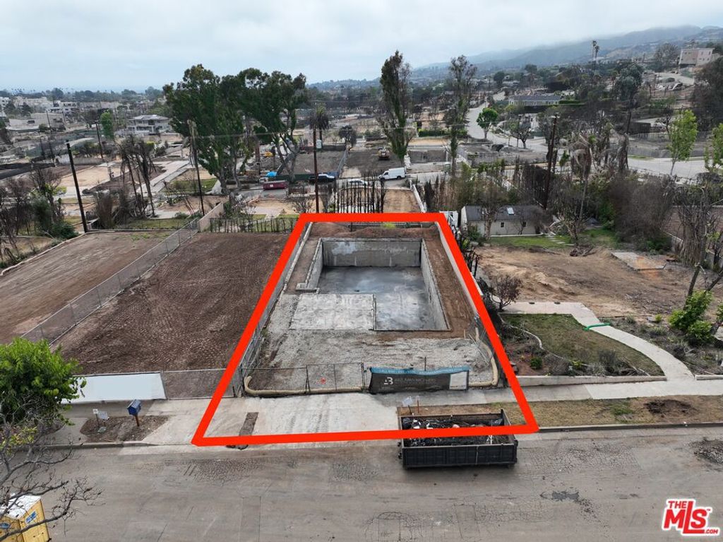 Image 1 of property listing at 1171 Fiske Street, Pacific Palisades, CA 90272